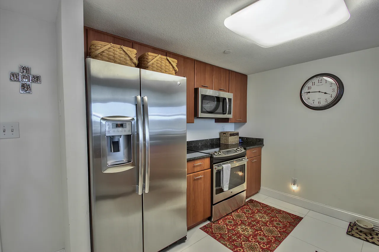 2 bed, 1295 sqft, $2,600 — Photo 4