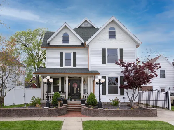 1127 M St, Bedford, IN 47421