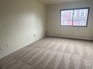 2 bed, 1.0 bath, 577 sqft, $800, Cleveland, OH 44127