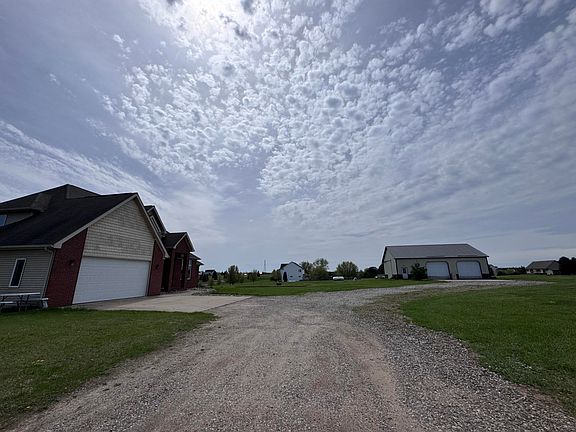 2nd image of 1026 Deer Valley Dr