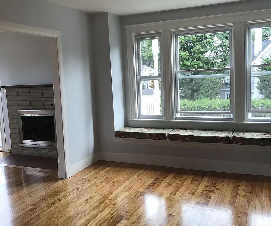 Living & Dining Areas