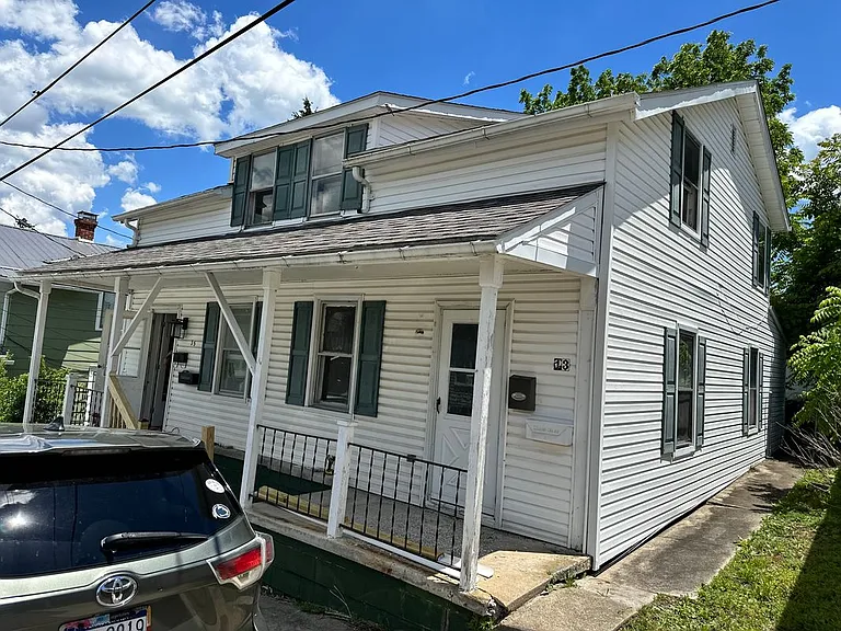 13-15 Welsh St #A — Photo 3