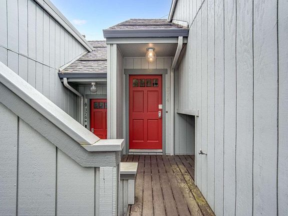2nd image of 374 Innisfree Dr