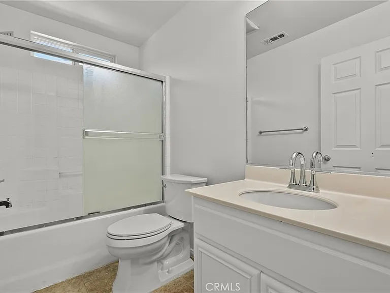 9427 Lemona Ave #20 — Photo 16
