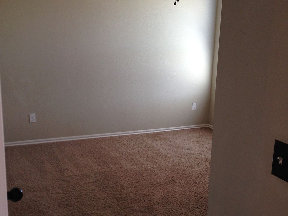1st image of 1001 Coyote Dr