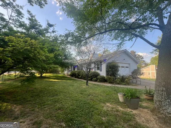 152 Wellington Dr, Hull, GA 30646