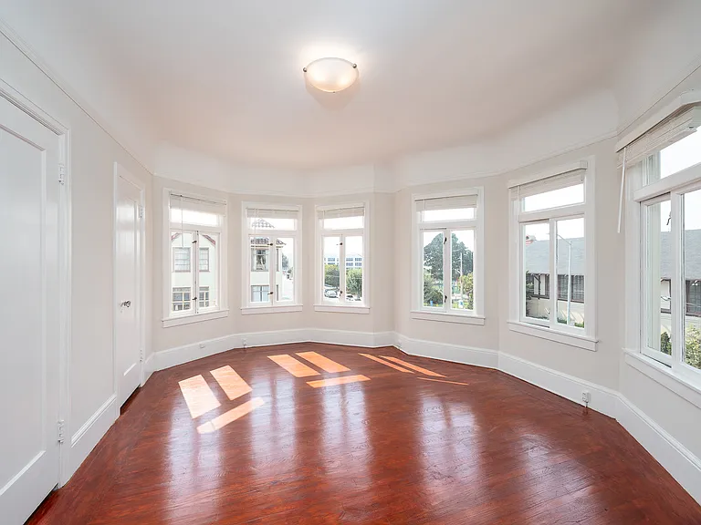1795 Chestnut St #9 — Photo 1