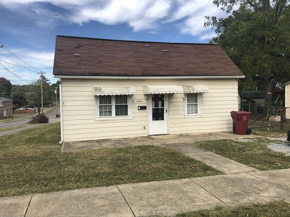 1st image of 224 Lamont St