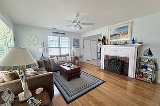 231 Williams Ave #1 — Photo 2