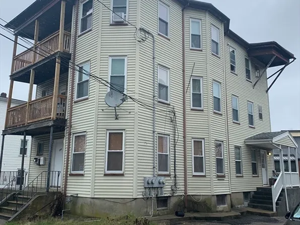 295 Grove St, Brockton, MA 02302