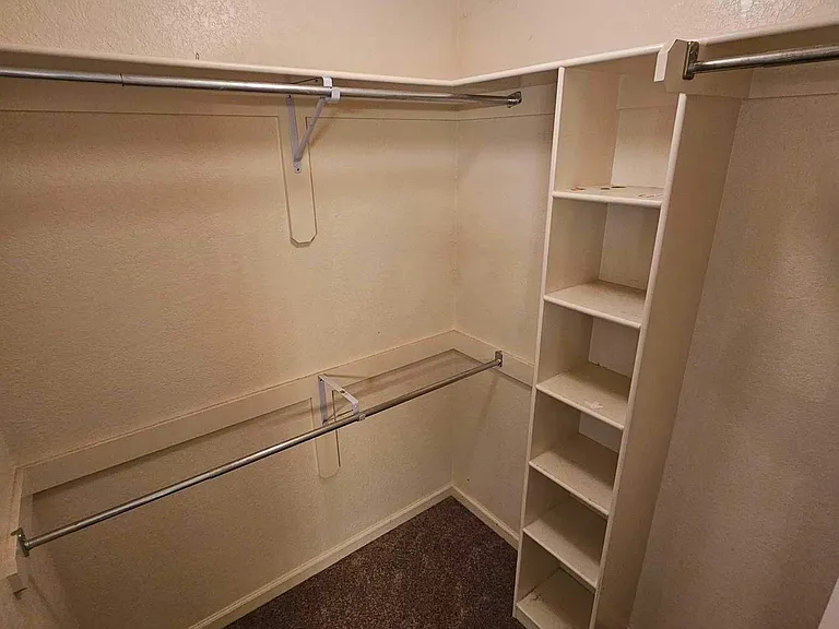 1151 Meadows Dr — Photo 21
