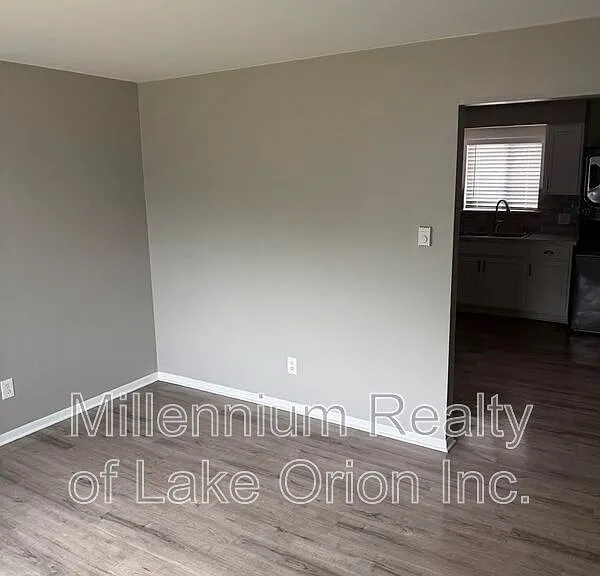 80 Myron St #2 — Photo 4