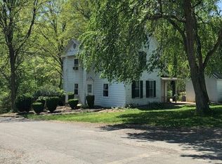 541 Elizabeth St, Great Falls, VA 22066