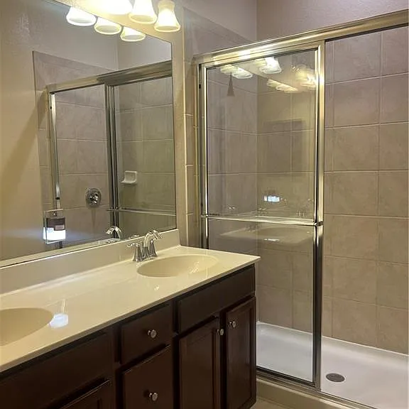 10300 Via Colomba Cir — Photo 17
