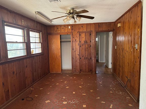 4th image of 1142 Lombard Dr