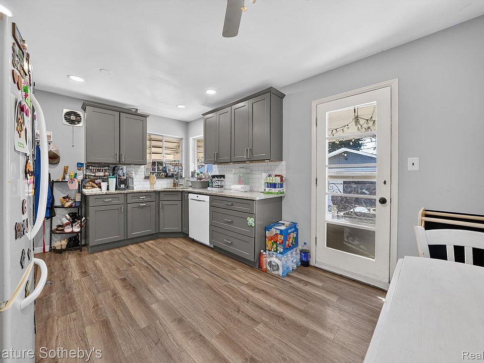 7348 Helen Rd N, photo 10