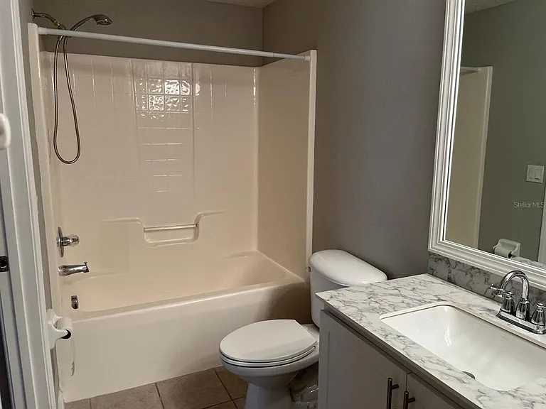 6021 Portsdale Pl #101 — Photo 3