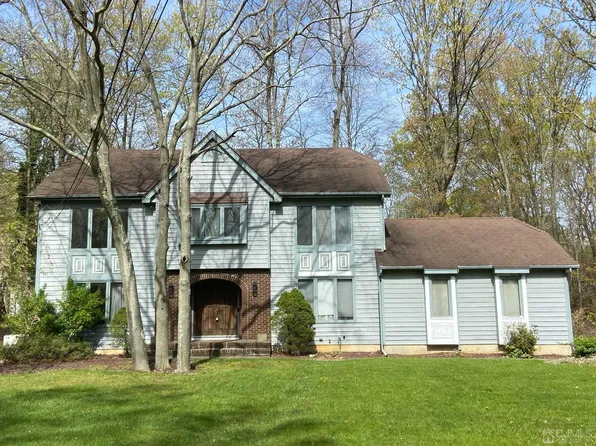 53 Balmoral Ave, Matawan, NJ 07747