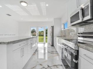 16315 SW 107th Ave #B, Miami, FL 33157