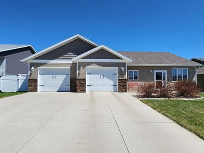 5407 Superior Dr, Bismarck, ND, 58503