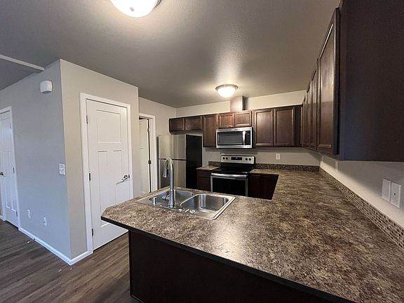 4th image of 2328 & 2330 Verona St #102