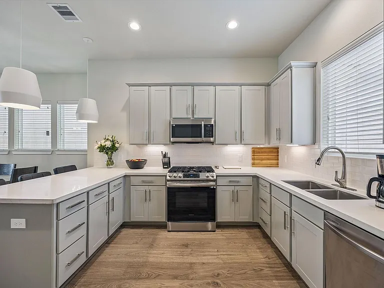 803 Sienna Palm Ln — Photo 12