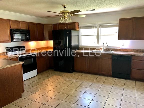 3rd image of 519 Martha Ave