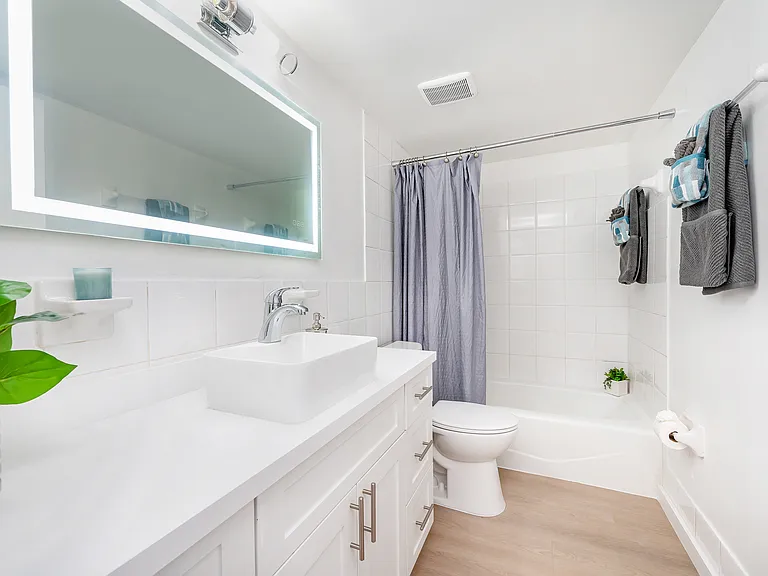 222 Madeira Ave #21 — Photo 16