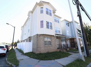 247 1st St, Elizabethport, NJ 07206