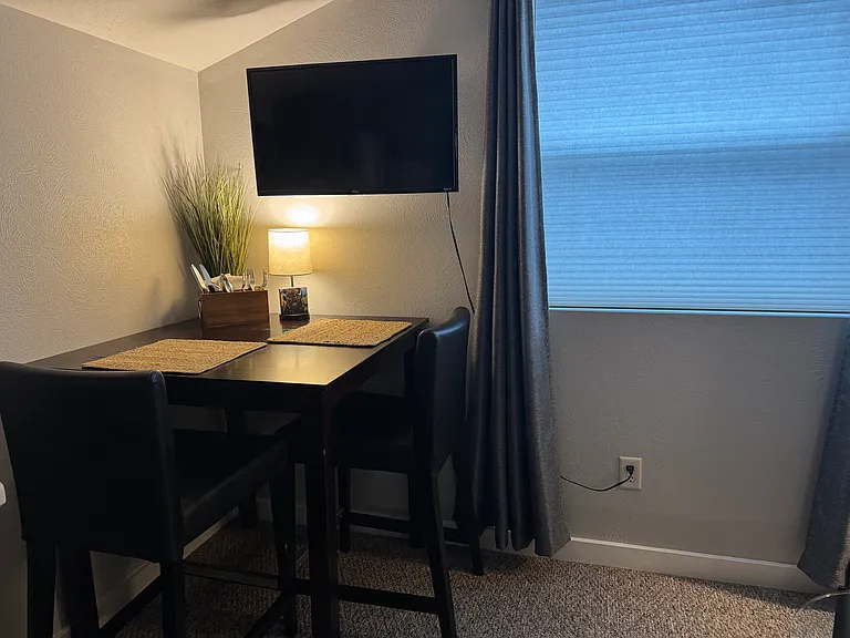 1017 Poplar St #1/2 — Photo 17