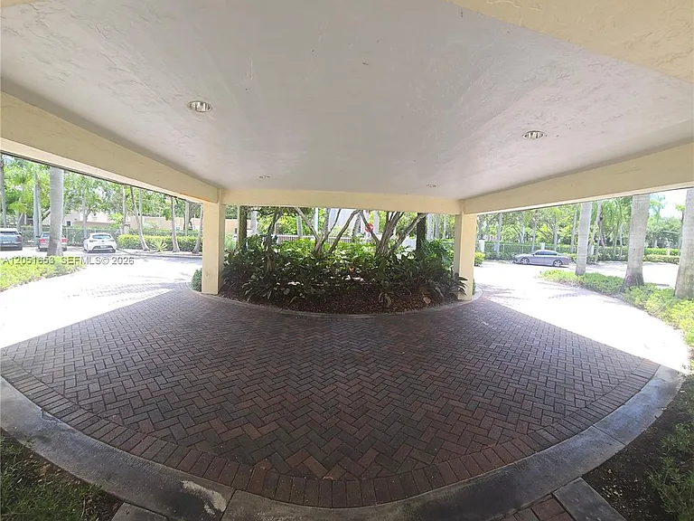 8950 SW 69th Ct #306 — Photo 1