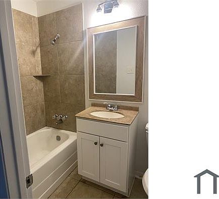 5th image of 202 S Washington St #A