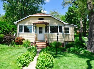 21572 W Lake Ave, Lake Villa, IL 60046