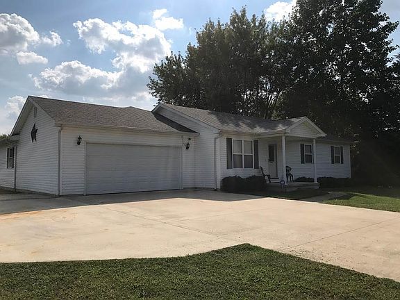 3rd image of 4505 Kensington Dr
