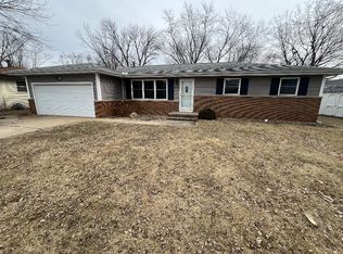 218 Rayjon Dr, Oreana, IL