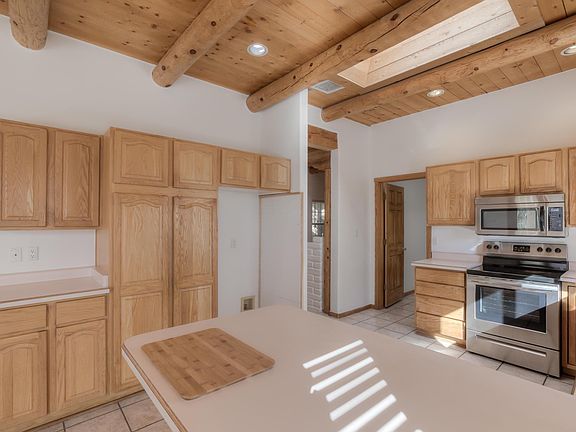 5th image of 8323 Mendocino Dr NE