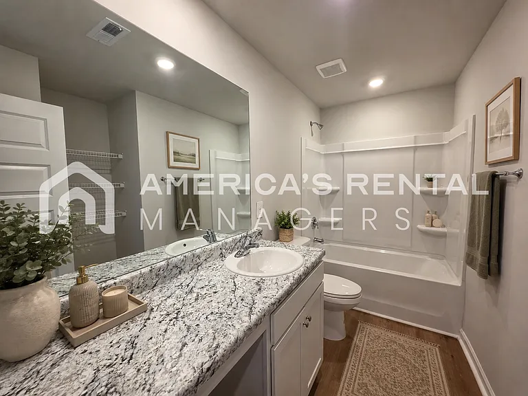 4111 Hudson Ct — Photo 39