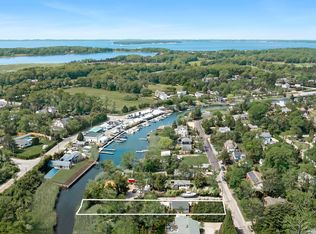 17 Shore Rd, Southampton, NY 11968