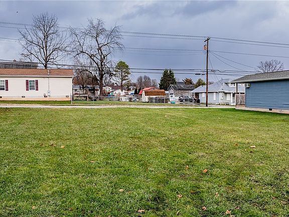 3rd image of 1004 13th St