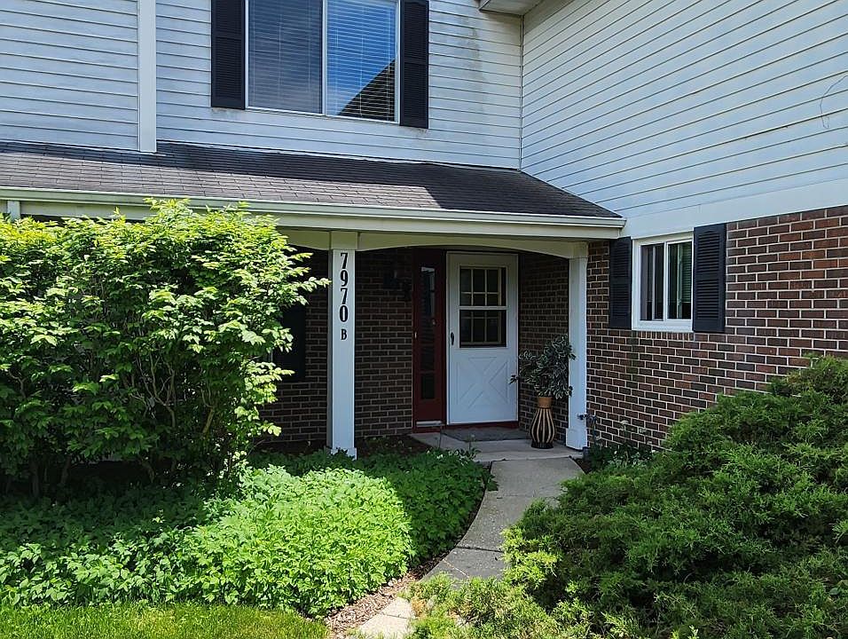 1st image of 7970B Knottingham Cir