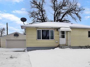 1713 W 39th St, Sioux Falls, SD 57105