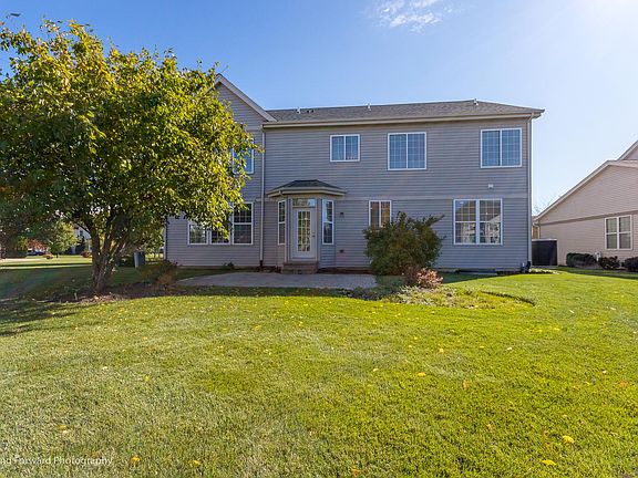 3rd image of 10261 Northbridge Dr