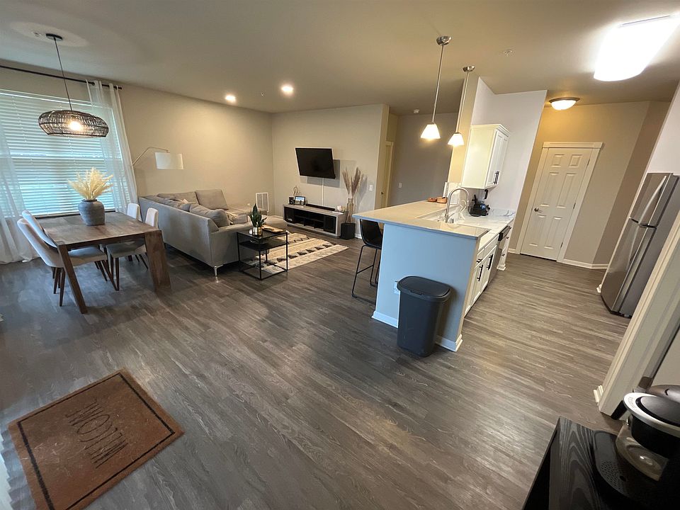1st image of 5192 Sassafras Dr #110