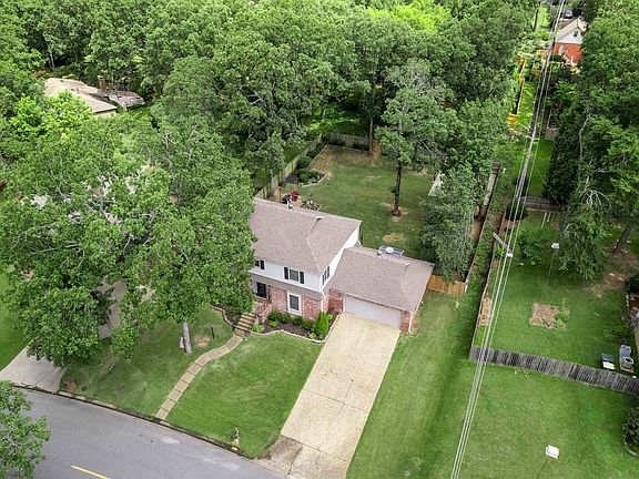 3rd image of 3005 Breckenridge Dr