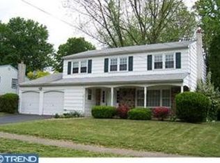 191 Share Dr, Morrisville, PA 19067
