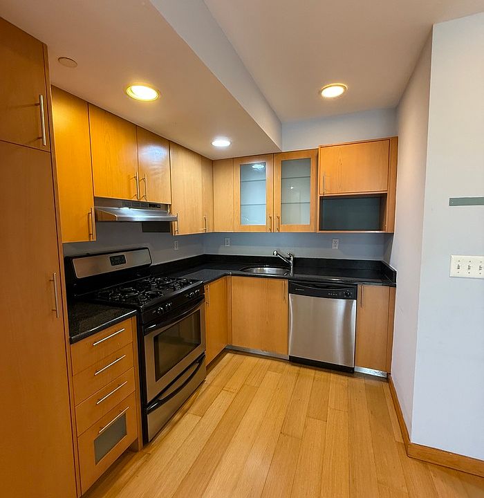1st image of 101-103 Polk St APT 2