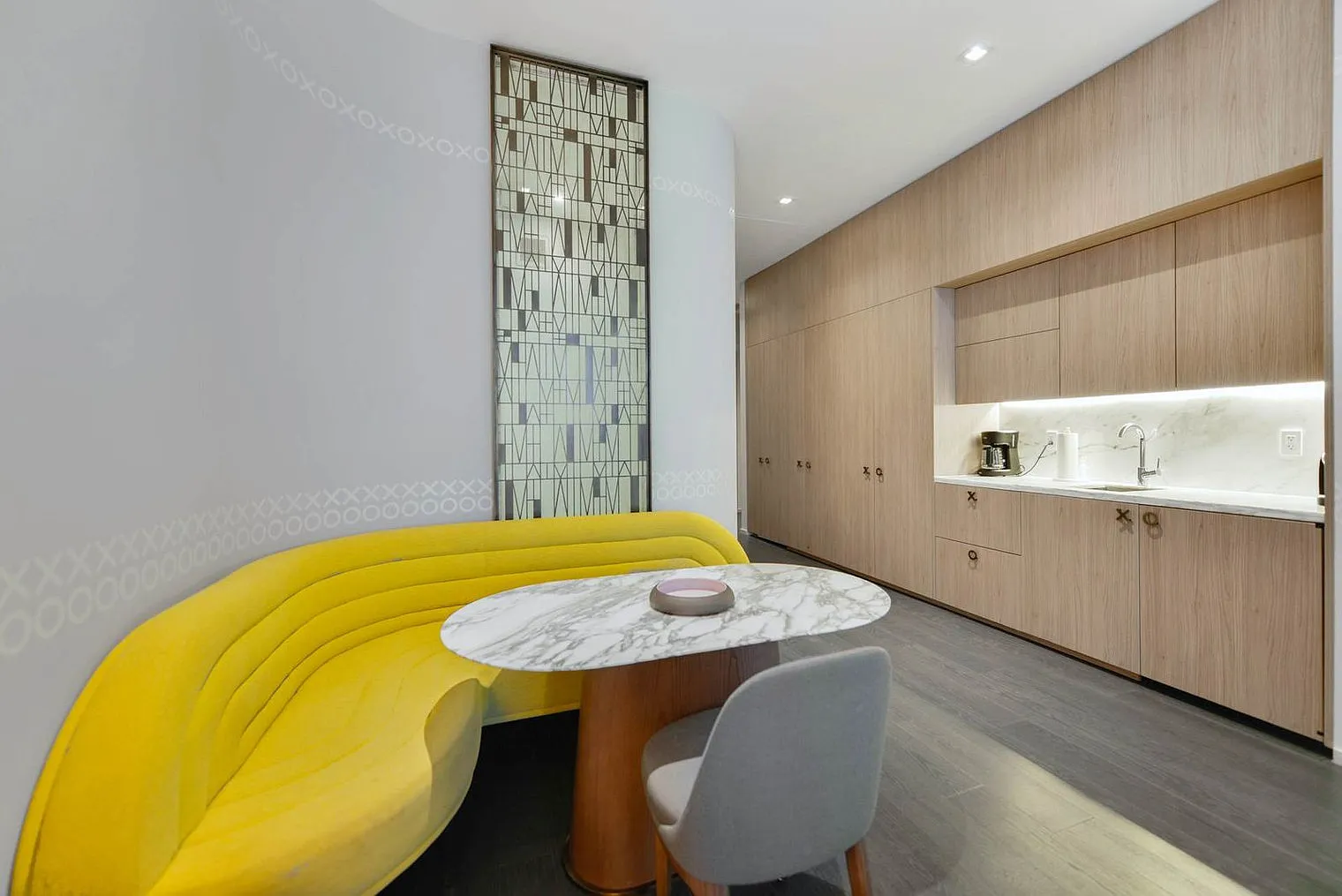 Studio, 1.0 bath, 624 sqft, $5,101 — Photo 3