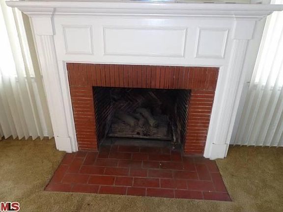 3rd image of 9120 S Wilton Pl