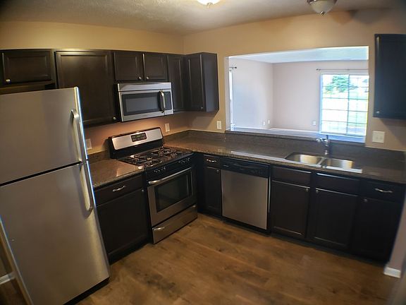 3rd image of 5422 Rivertown Cir SW #45