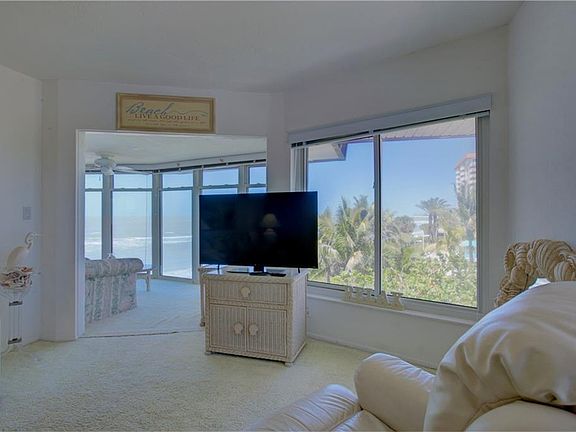 3rd image of 1900 Benjamin Franklin Dr APT 401B